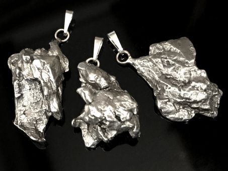 Eisen-Nickel Meteorit mit Öse (Campo del Cielo) 