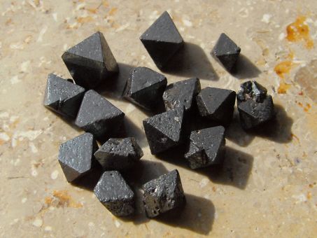 Magnetit Kristalle (10 Gramm) 